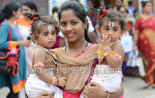 Krishna Vesha contest
